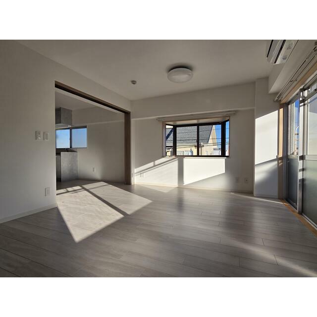 信光ビル リビング