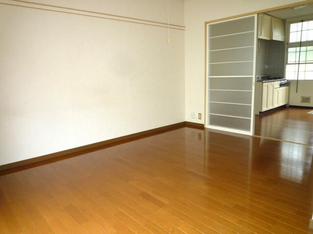 ユーゲンドハウス リビング