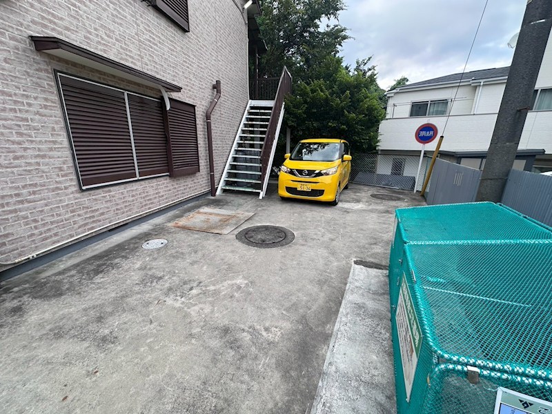 南矢名ＰＲＩＭＥＰＬＡＣＥ 駐車場