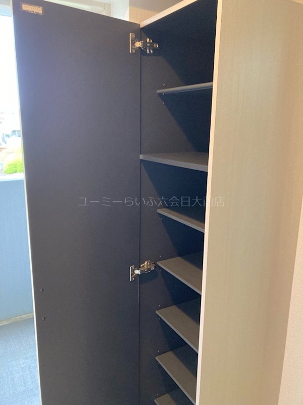 LEGEND（レジェンド） 玄関