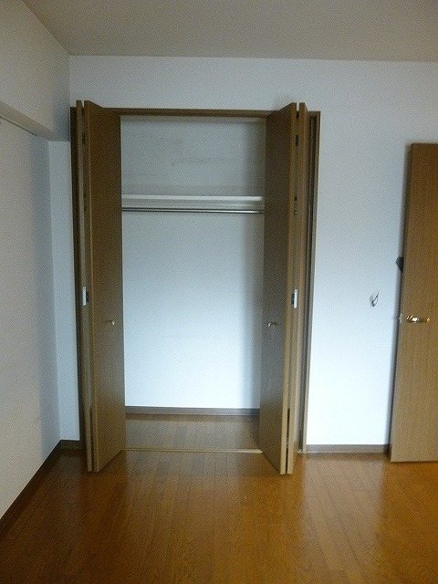 フォルスコート藤沢善行 その他3