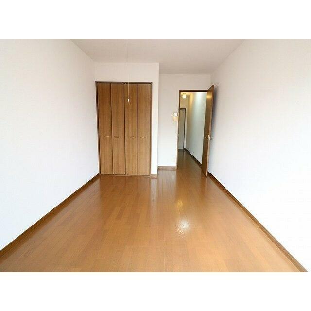 アムール子合際 リビング