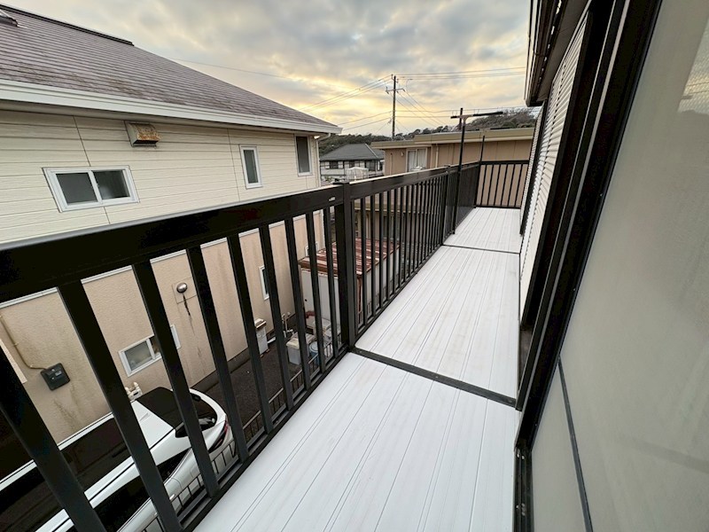 七里ガ浜東４丁目戸建 ベランダ