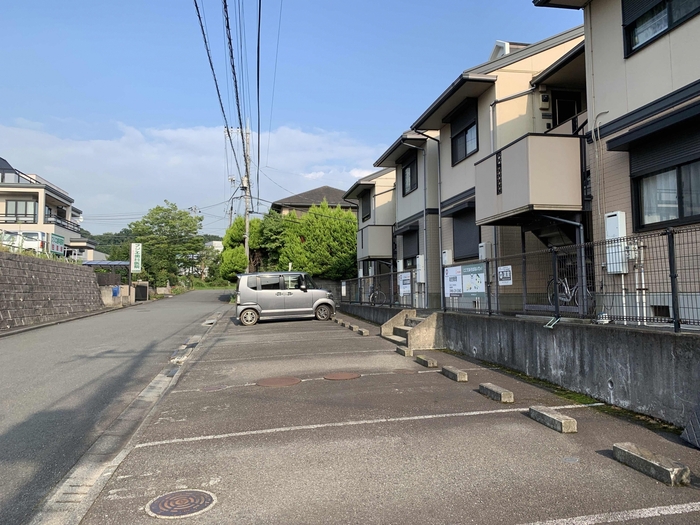 サンヒルズ西山　ABC 駐車場