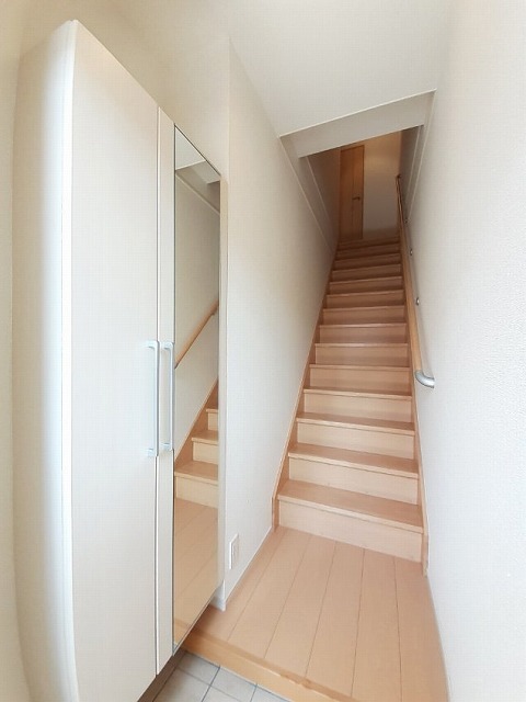 クラインフーフォッジ 玄関