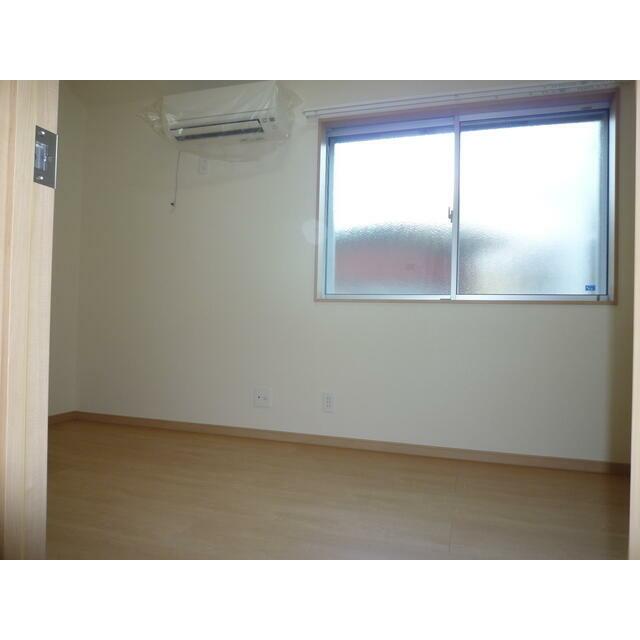 ロンド・ベル ベッドルーム