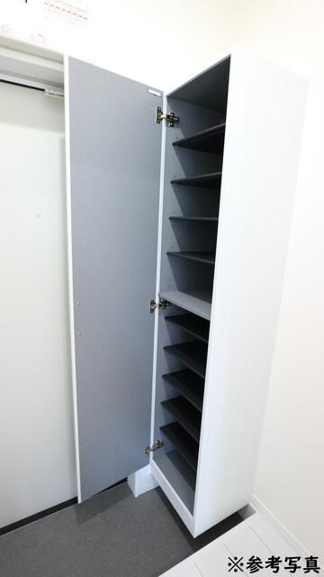 ＲＥＧＡＬＥＳＴ　藤沢本町 玄関