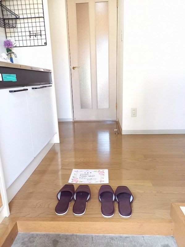 メゾン・アベイユSF 玄関