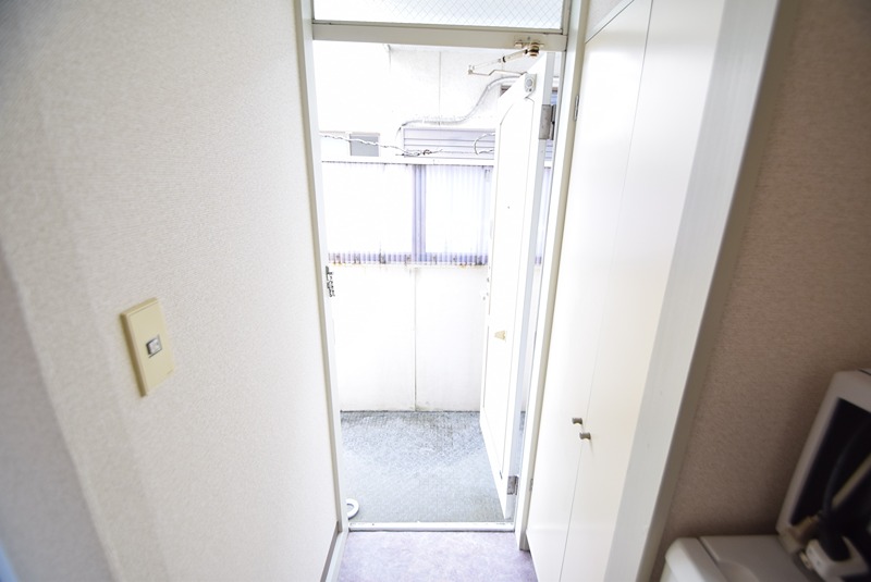 メゾンソエダ 玄関