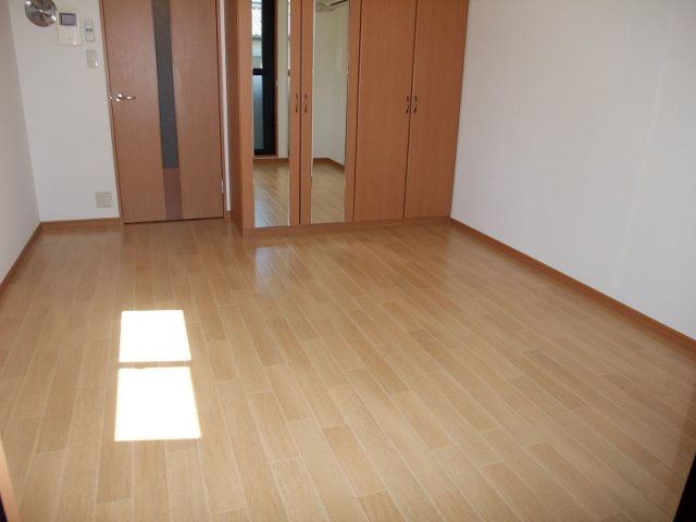 ハイツルミナス ベッドルーム