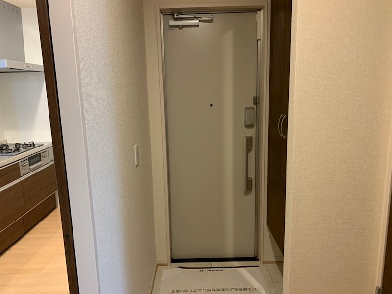 ルピナコートA 玄関