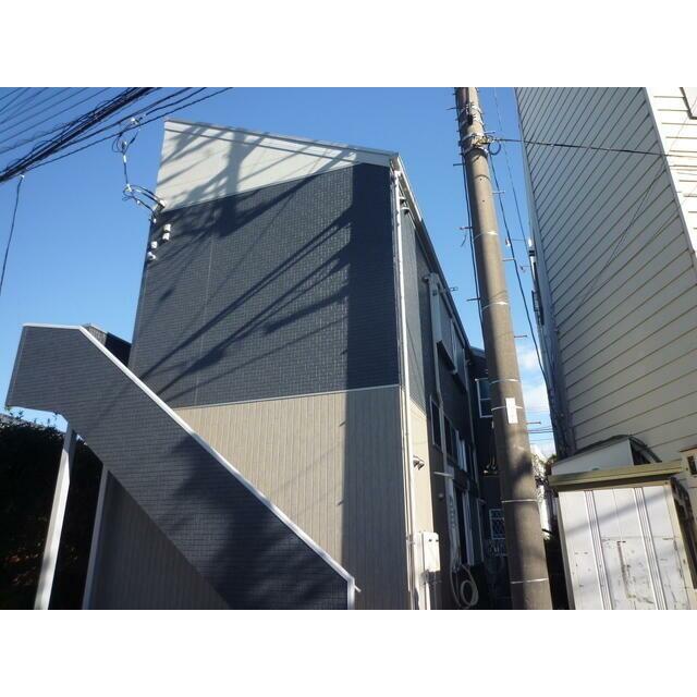 ロンド・ベル 205号室 外観