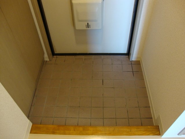 メゾンエクセル 玄関