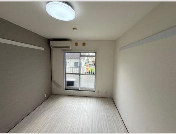 ポルシェ飯山 リビング