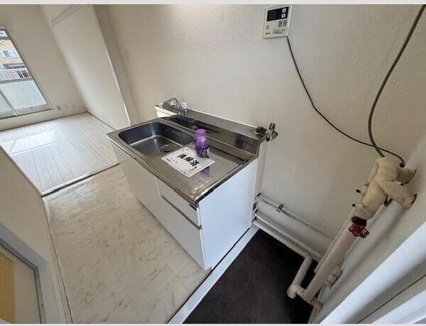 ポルシェ飯山 キッチン