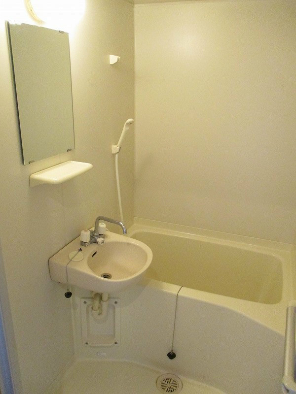 横浜元町ガーデン16 風呂画像