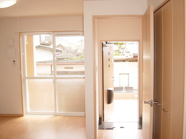 サザンウェイブ湘南 玄関