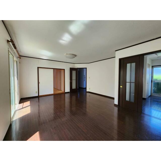 桂坂　注文住宅貸家 リビング