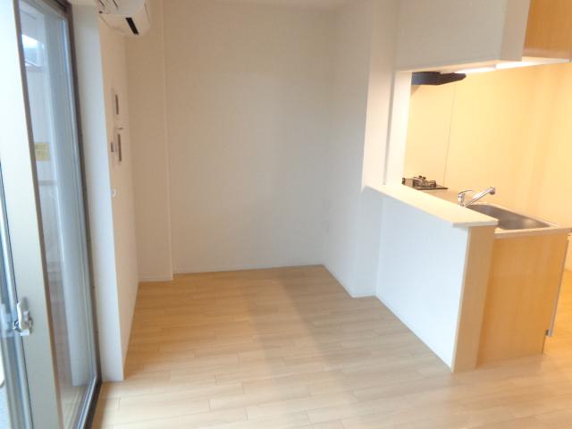 イーストーン リビング