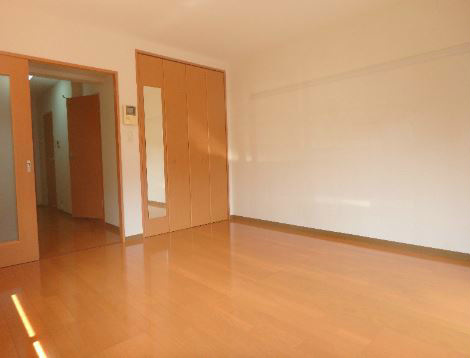 メゾン久保田Ⅲ ベッドルーム