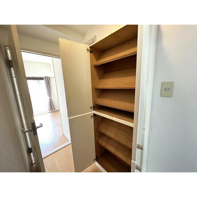 クリオ平塚七番館 玄関