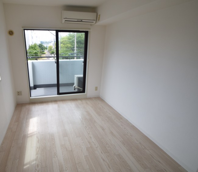 メゾン・ド・ビザール リビング