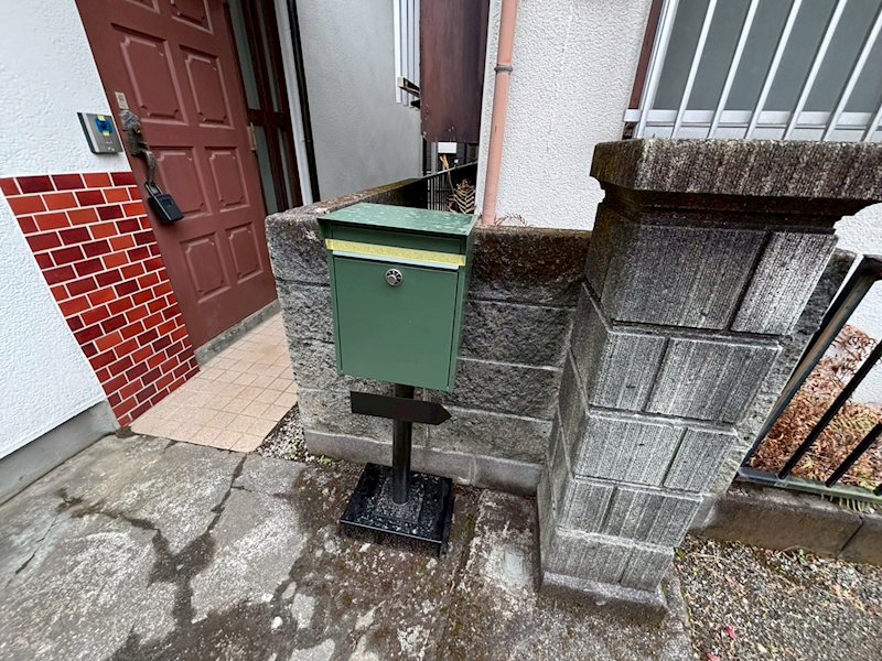 鴨宮戸建て 玄関