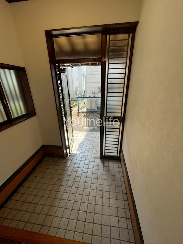 香川センターハウス 玄関