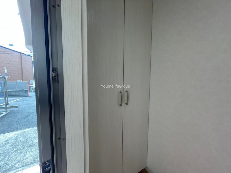 ローズマリー湘南 玄関