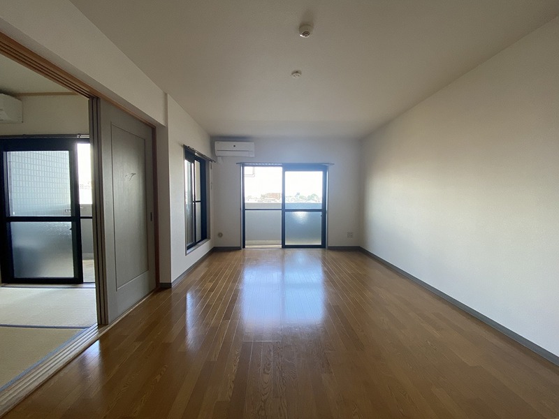 フィールド・サン リビング