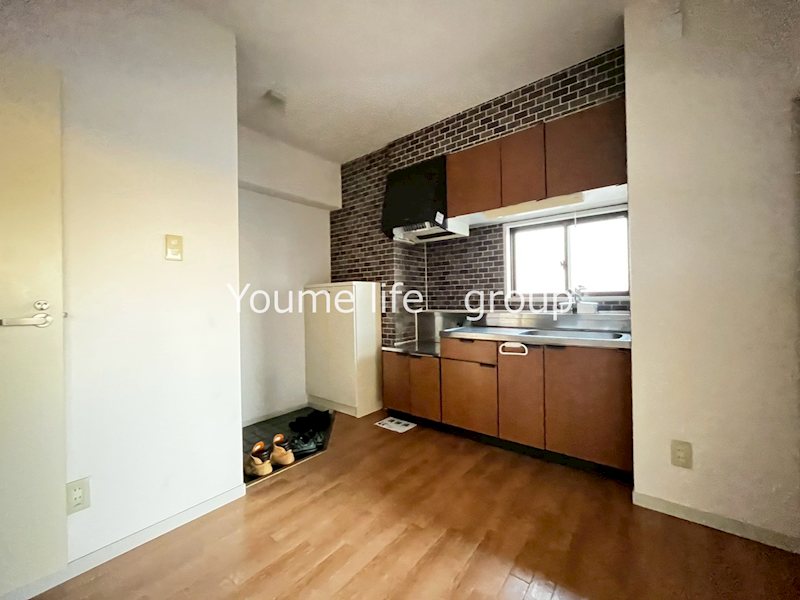 レーベン見附町 玄関