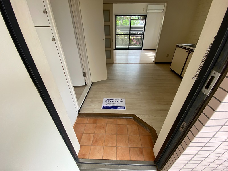 ジュネパレス平塚第０３ 玄関