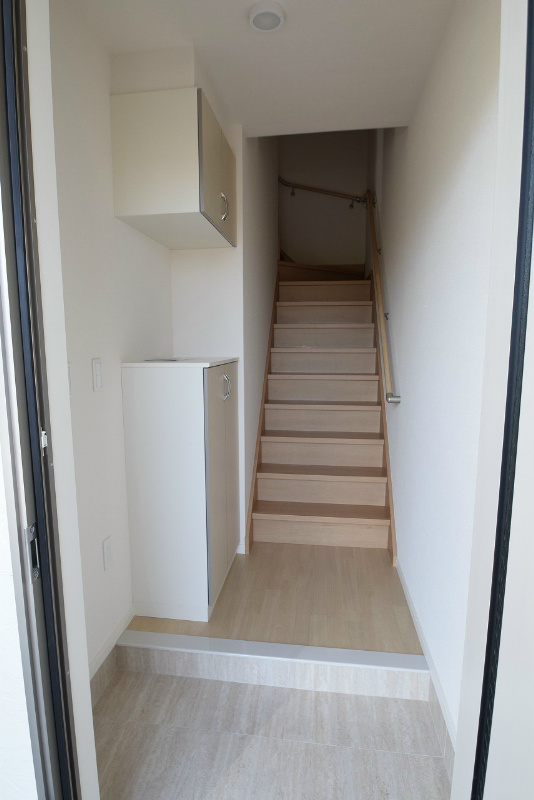 サファイアA 玄関