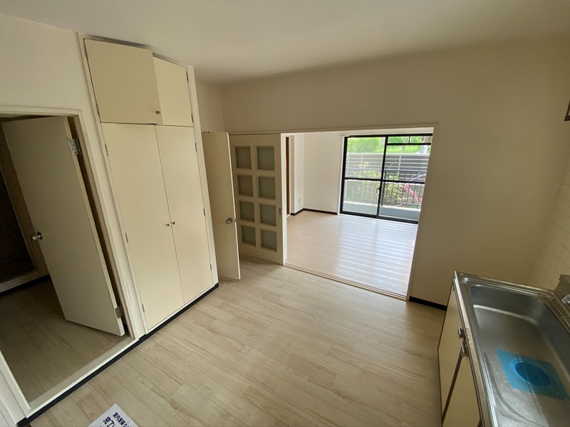 ジュネパレス平塚第０３ リビング