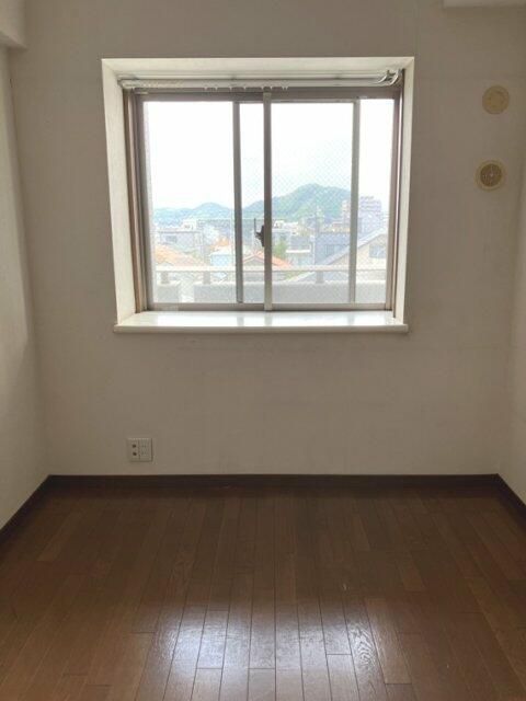 平塚八重咲町三和プラザ ベッドルーム