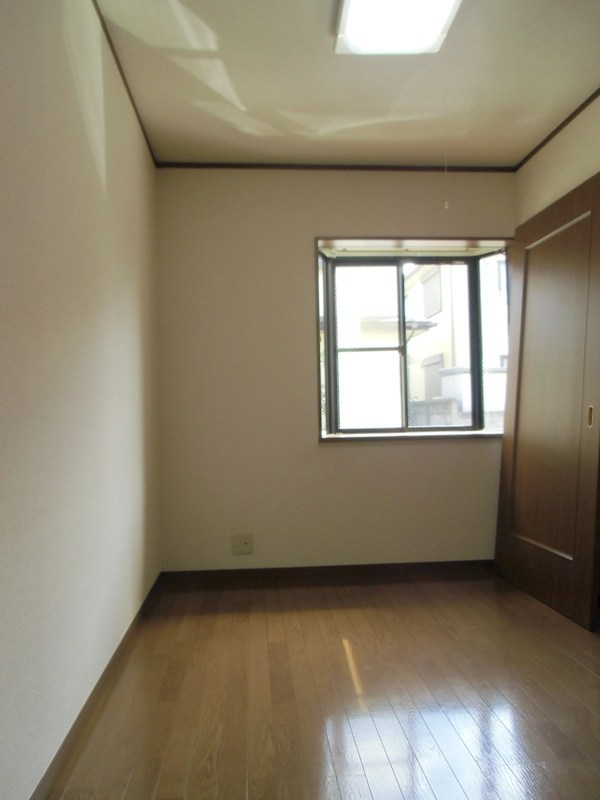 ライラック茅ヶ崎 ベッドルーム