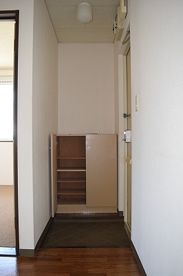 ダイヤビレッジ 玄関