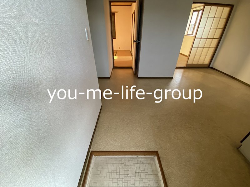 ファミーユ田村 玄関