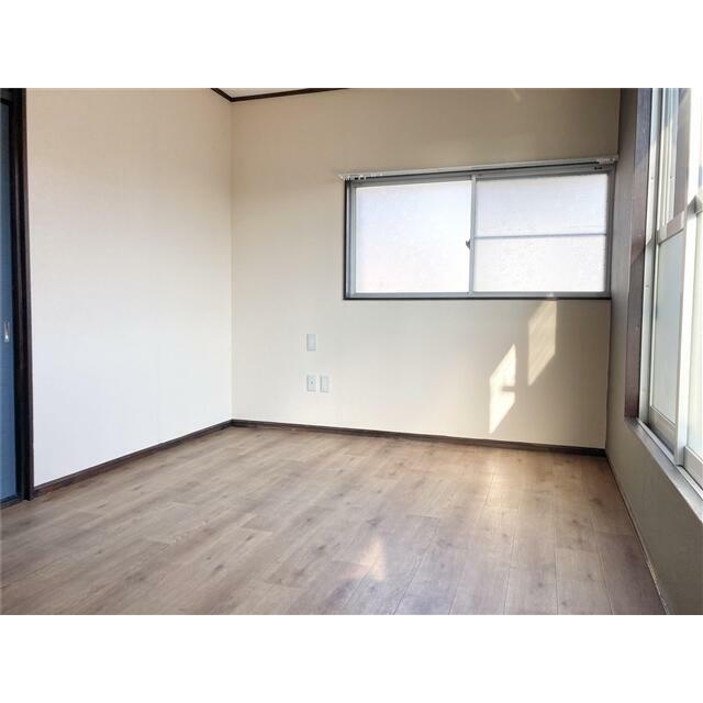 岡崎ベース ベッドルーム