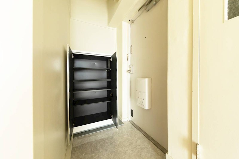 ビレッジハウス愛川3号棟 玄関