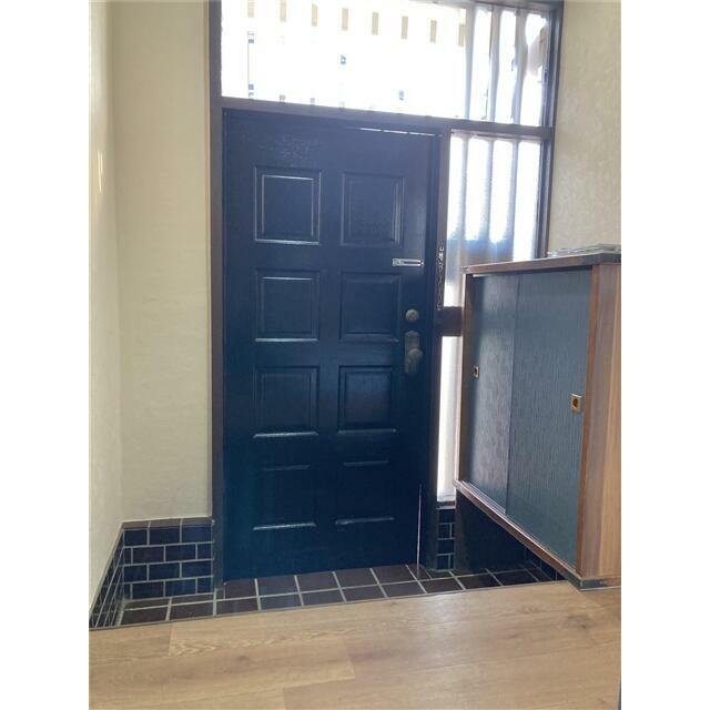 岡崎ベース 玄関