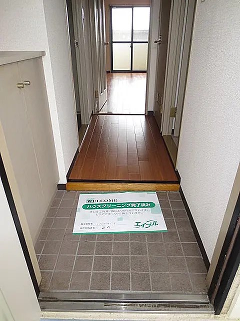 プリベールつるや 玄関