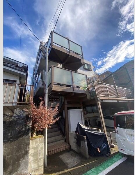 神奈川県綾瀬市寺尾中３丁目 エントランス