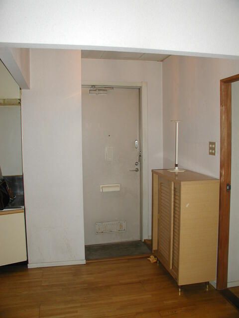 グリーンタウン青山 玄関