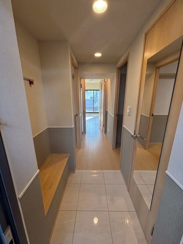 LUXENA＋PAWS藤沢 玄関