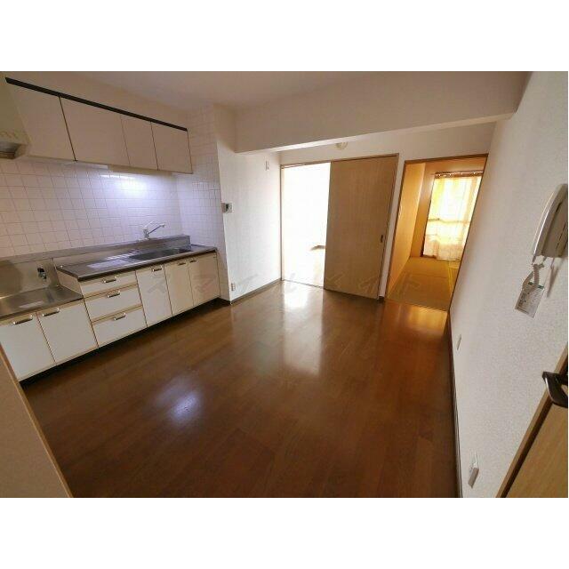 パレス木の間 リビング