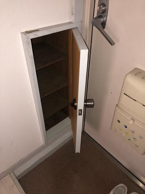 東柏ケ谷コーポ 玄関