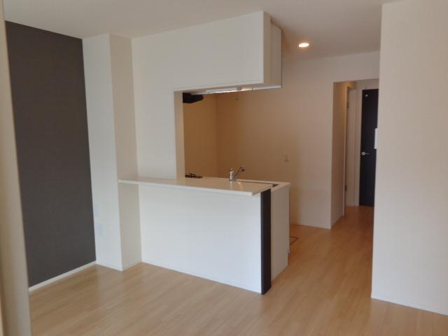 メゾン　ラ　ティーダ（maison la teada） リビング