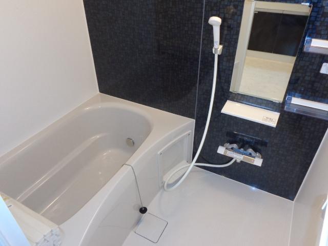 メゾン　ラ　ティーダ（maison la teada） 風呂画像