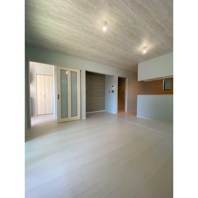 厚木市上荻野貸家 リビング